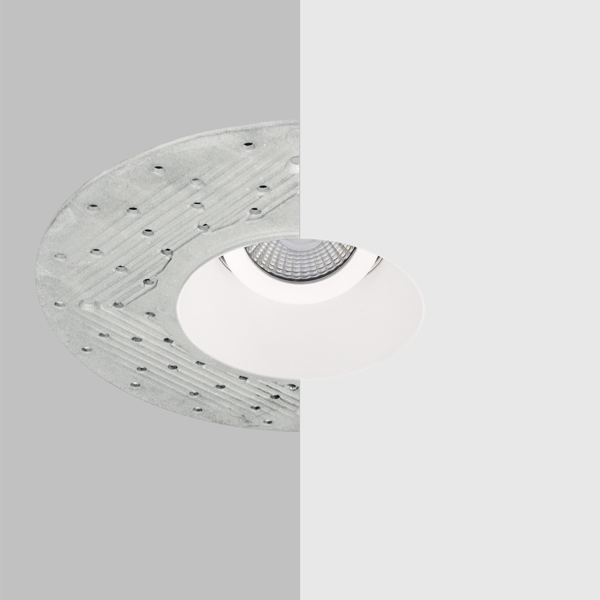 3 in Trimless Smooth Reflector Trim