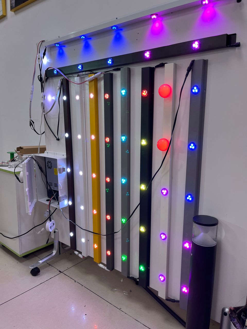 LED Smart Pixel Permanent Outdoor Lights - Step 1 Dezigns