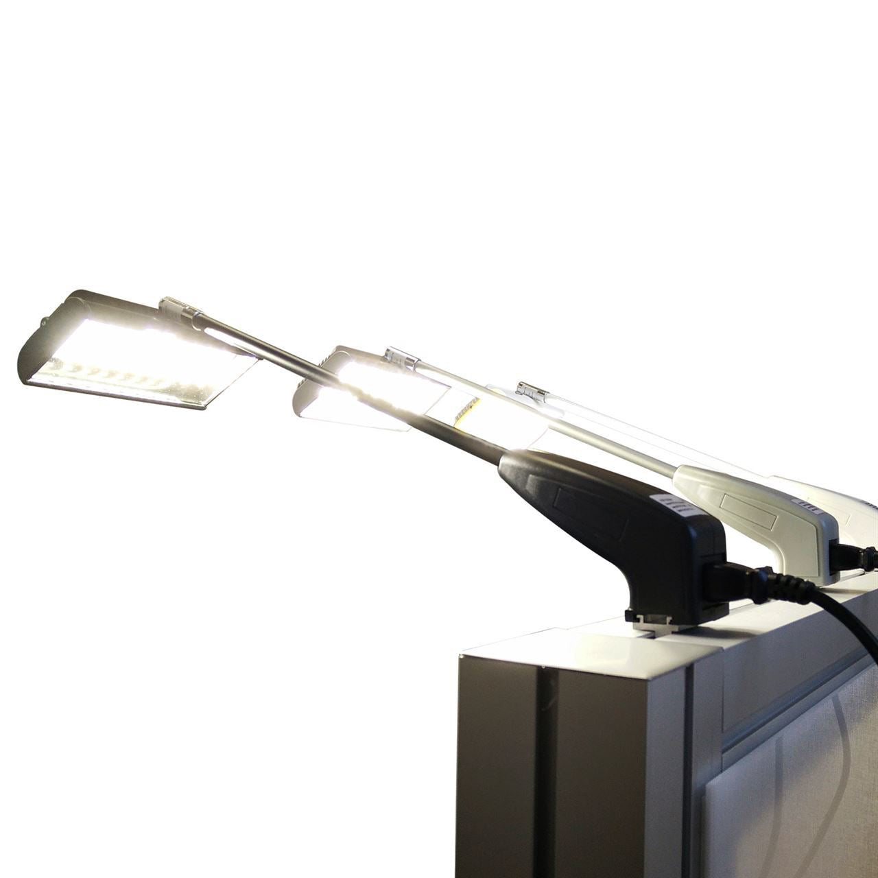 LED Display Arm Light | Step 1 Dezigns